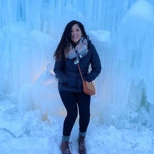 Meet your Posher, Danielle